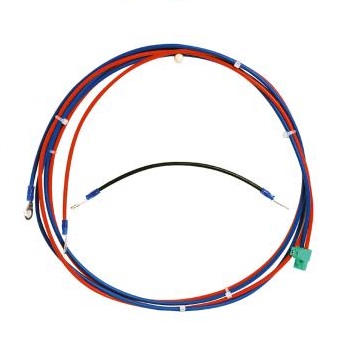 Set di cavi per collegare il modulo BCM 0000 A ad una coppia di batterie
se posizionate esternamente all'armadio della centrale.