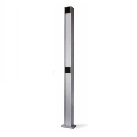 Colonna in alluminio con alloggiamento protetto per 2 fotocellule taglia
Medium - h 100 cm. Compatibile con fotocellule: EPM, EPMB, EPMO, EPMOB