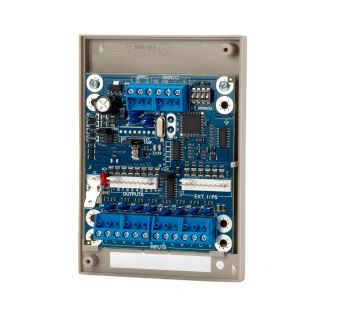 Concentratore da 8 ingressi e 8 uscite in contenitore plastico.
Compatibile con tutte le centrali Master, con tutte le c