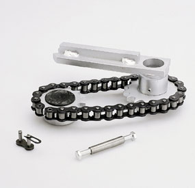 Leva di trasmissione a catena per aperture fino a 180° e con larghezza
max anta 2 m per motori serie frog.
