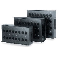 Stage Box - Scatola preforata per 24 XLR e connettore Harting 72 poli