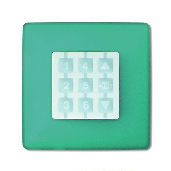 Supporti a parete forma rettangolare, colore verde acqua.