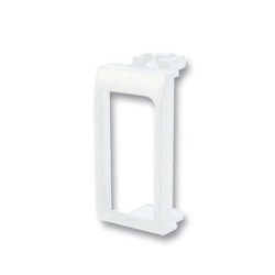Adattatore per inseritori I66 e I8, colore bianco, adatto per la serie
LEGRAND VELA.