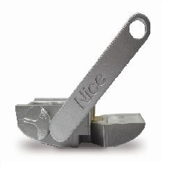 Sblocco con chiave a leva per L-FAB e Big-FAB