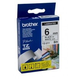 Cassetta nastro 6 mm Scritta nera su fondo bianco
